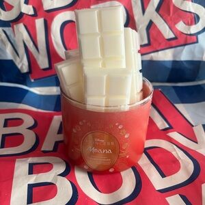 Bath and body works candle Moana Wax melts